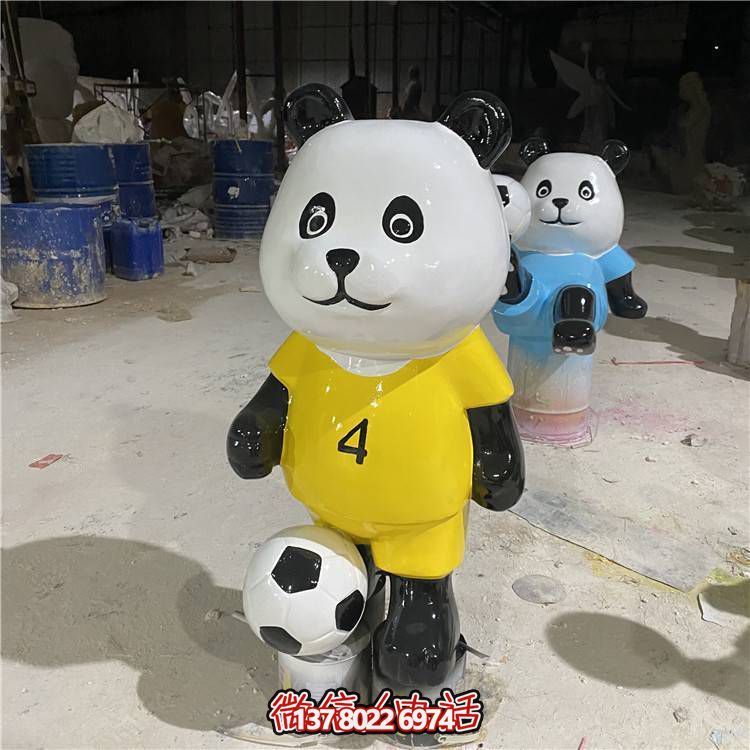 足球旅游景區，讓你玩轉卡通公仔和雕塑