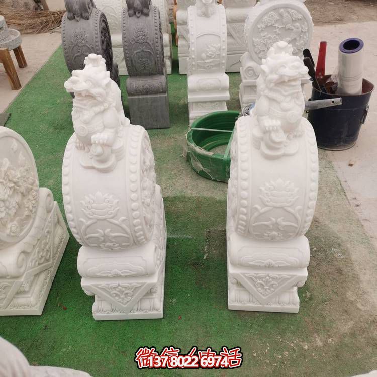 細(xì)膩的石雕藝術(shù)——漢白玉小象門(mén)墩雕塑