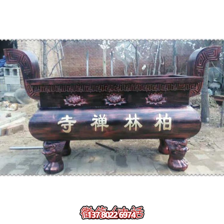 玻璃鋼大型香爐雕塑，點綴露天景區